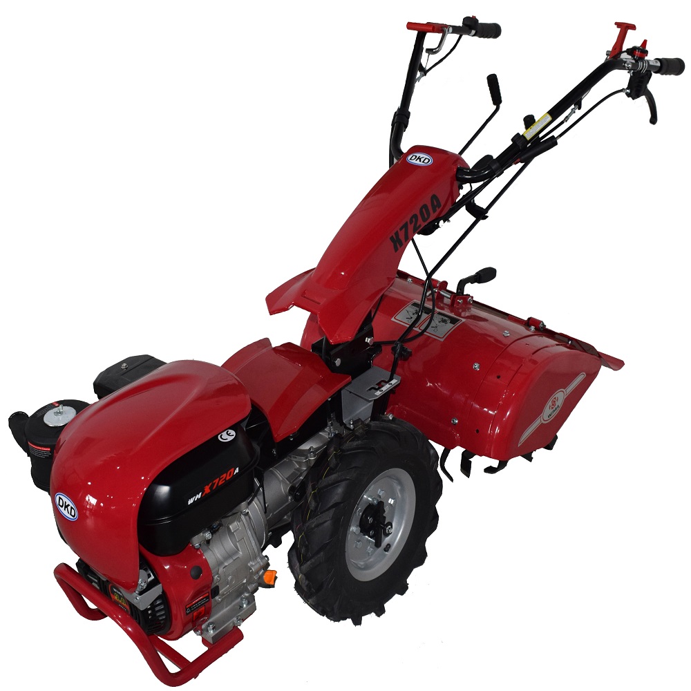 Motocultor DKD WMX 720 cu freza tractata cu latime mare de lucru si coarne reglabile in toate directiile Motocultor DKD WMX 720 cu freza tractata cu latime mare de lucru si coarne reglabile in toate directiile