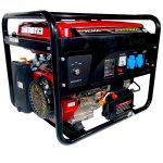 este un model cu un motor pe benzina de 13 CP